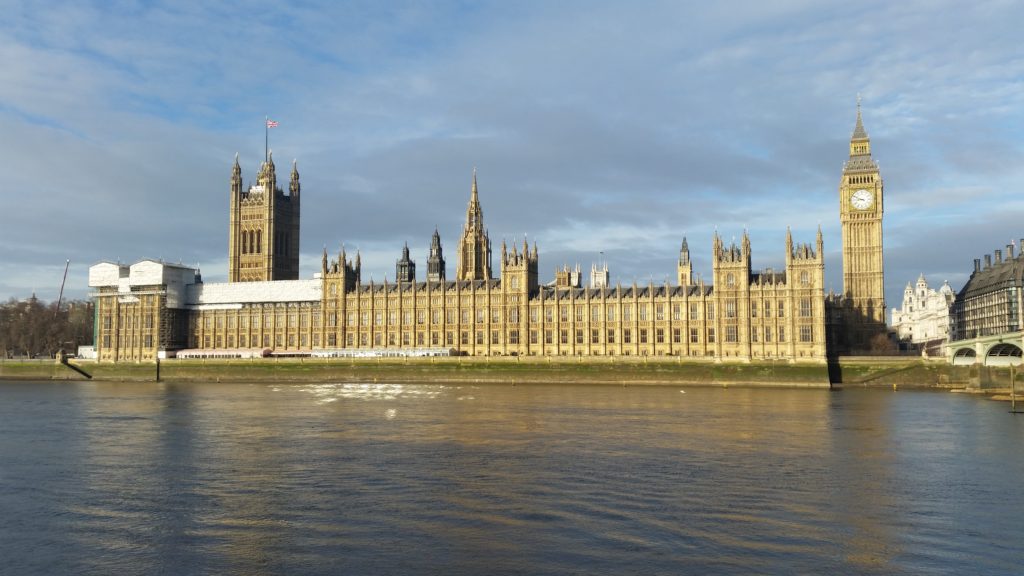 Big-Ben-Houses-of-Parliament-London-Fundoo-Place